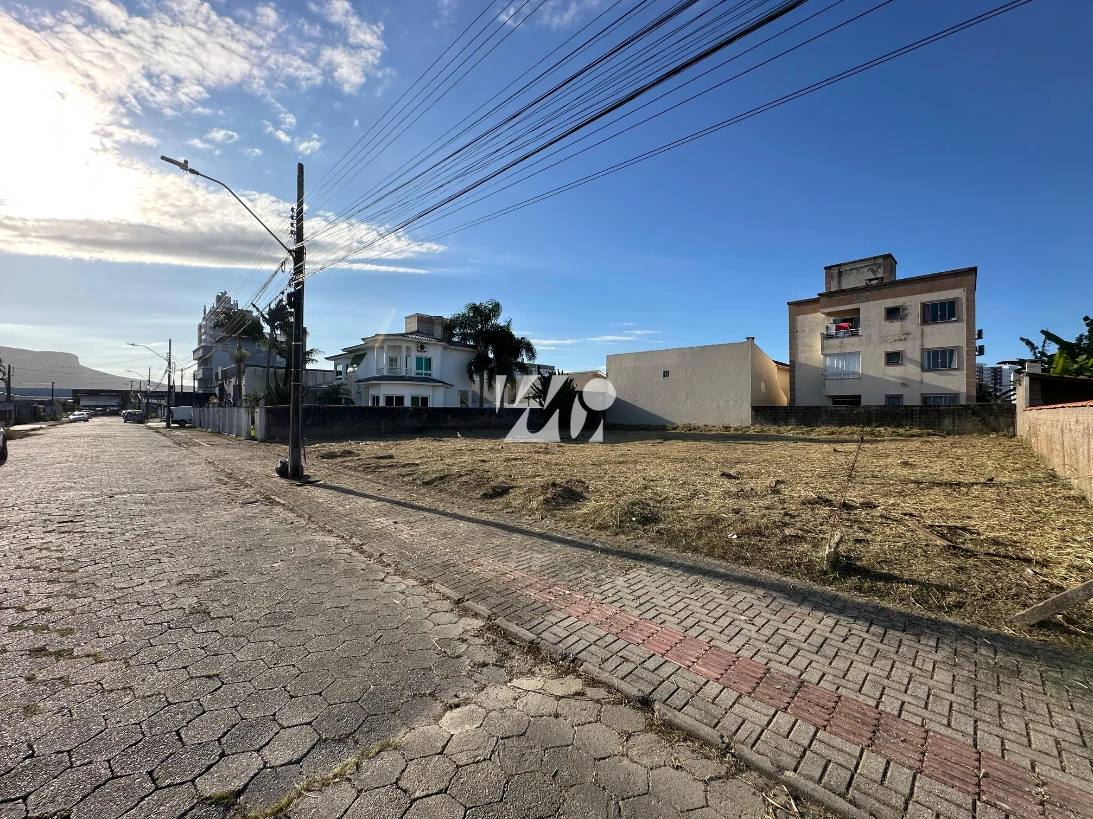 Terreno em Ponte do Imaruim, Palhoça. 0 quartos, 0m². Imagem 2 de 5