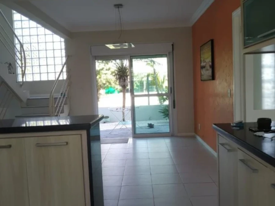 Casa em Praia de Fora, Palhoça. 3 quartos, 250m². Imagem 5 de 20