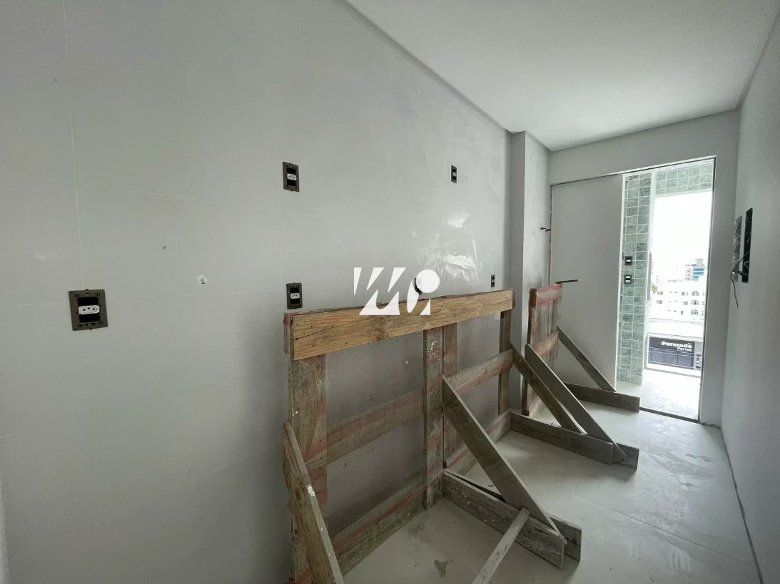 Apartamento em Kobrasol, São José. 2 quartos, 69m². Imagem 3 de 12