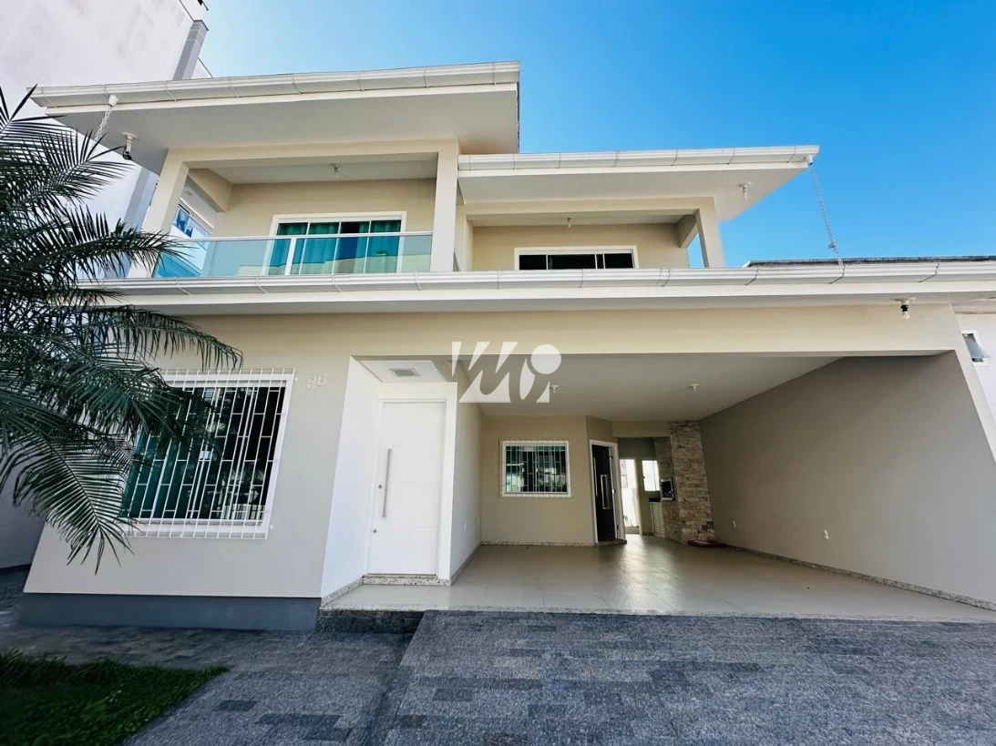 Casa em Pagani, Palhoça. 3 quartos, 196m². Imagem 2 de 16