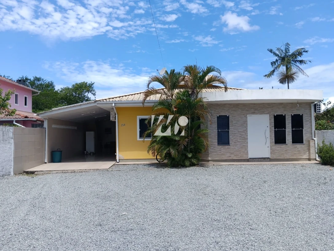 Casa em Aririú, Palhoça. 3 quartos, 210m². Imagem 1 de 11