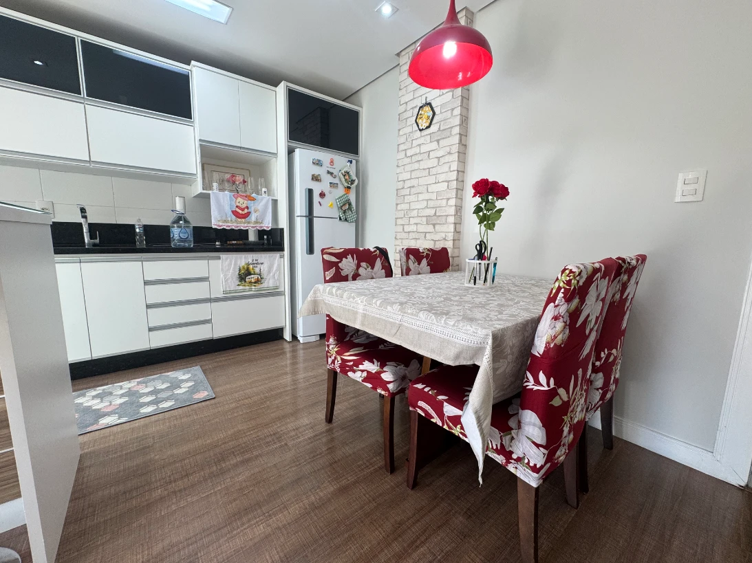 Apartamento em Ponta de Baixo, São José. 2 quartos, 58m². Imagem 1 de 33