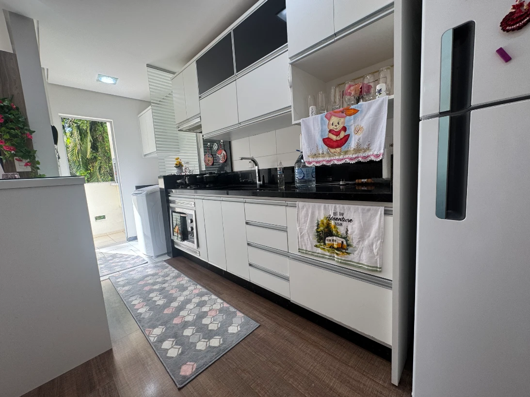 Apartamento em Ponta de Baixo, São José. 2 quartos, 58m². Imagem 8 de 33