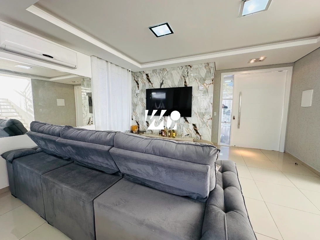 Casa em Pedra Branca, Palhoça. 4 quartos, 198m². Imagem 3 de 24