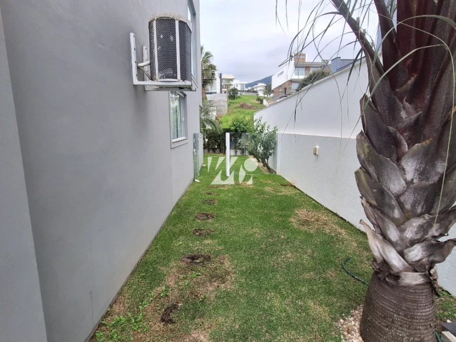 Casa em Pedra Branca, Palhoça. 0 quartos, 206m². Imagem 38 de 44