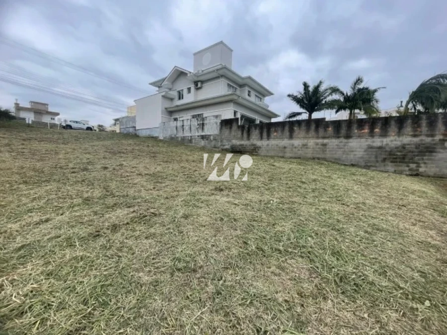 Terreno em Pedra Branca, Palhoça. 0 quartos, 0m². Imagem 1 de 2
