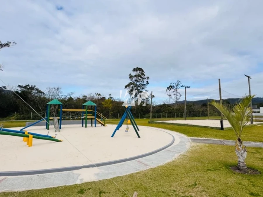Terreno em Ratones, Florianópolis. 0 quartos, 0m². Imagem 9 de 18