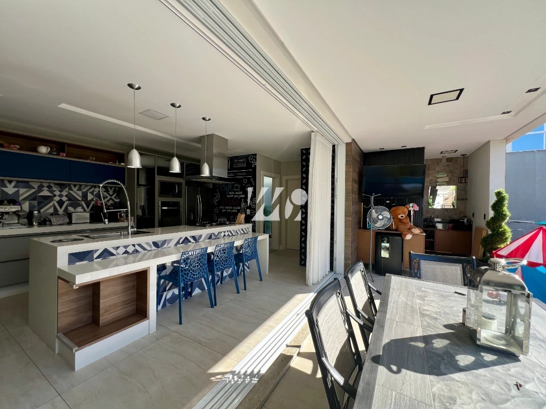 Casa em Pedra Branca, Palhoça. 4 quartos, 291m². Imagem 4 de 8