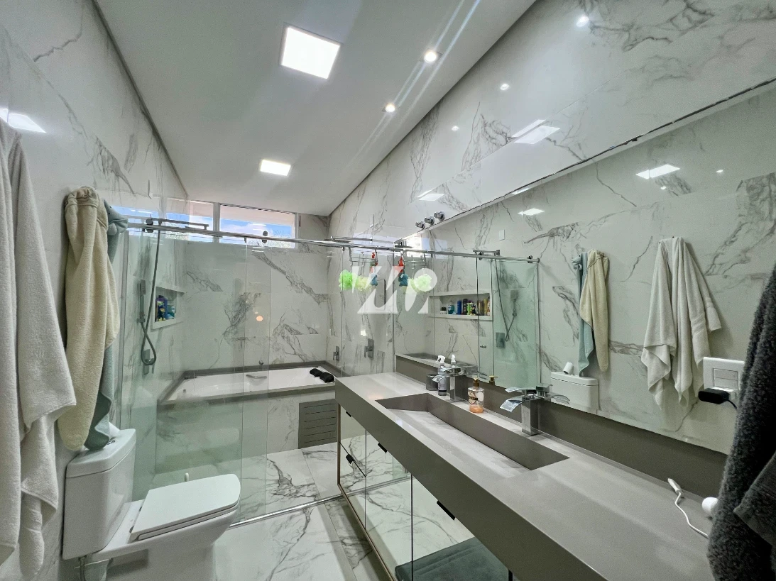 Casa em Pedra Branca, Palhoça. 4 quartos, 291m². Imagem 7 de 8