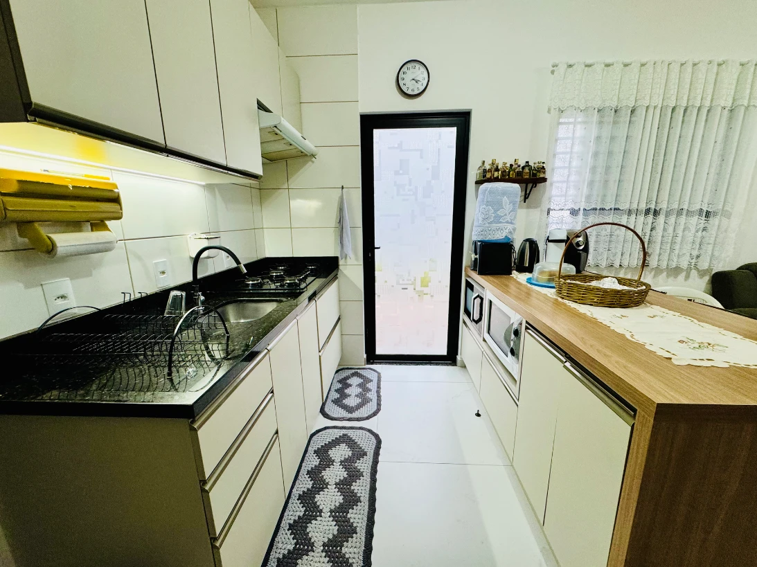 Casa em Barra do Aririú, Palhoça. 2 quartos, 63m². Imagem 2 de 13