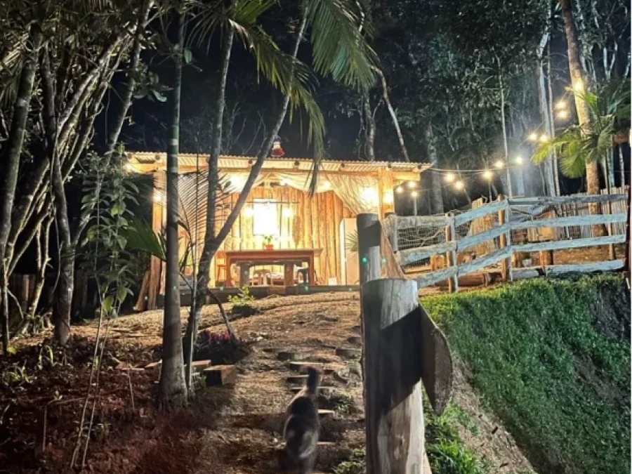 Chácara em Moura, Canelinha. 2 quartos, 155m². Imagem 1 de 17