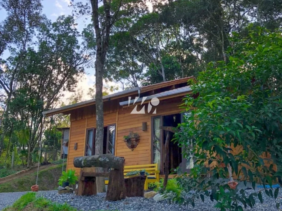 Chácara em Moura, Canelinha. 2 quartos, 155m². Imagem 3 de 17