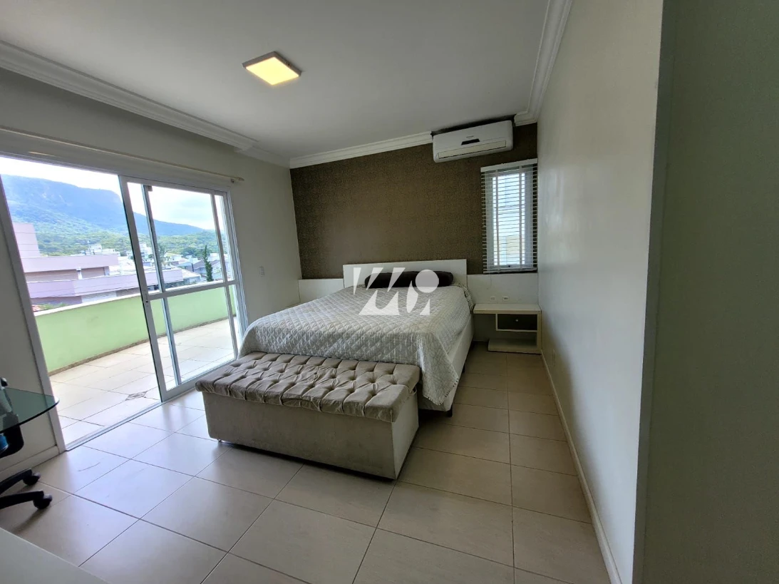 Casa em Pedra Branca, Palhoça. 3 quartos, 239m². Imagem 13 de 25