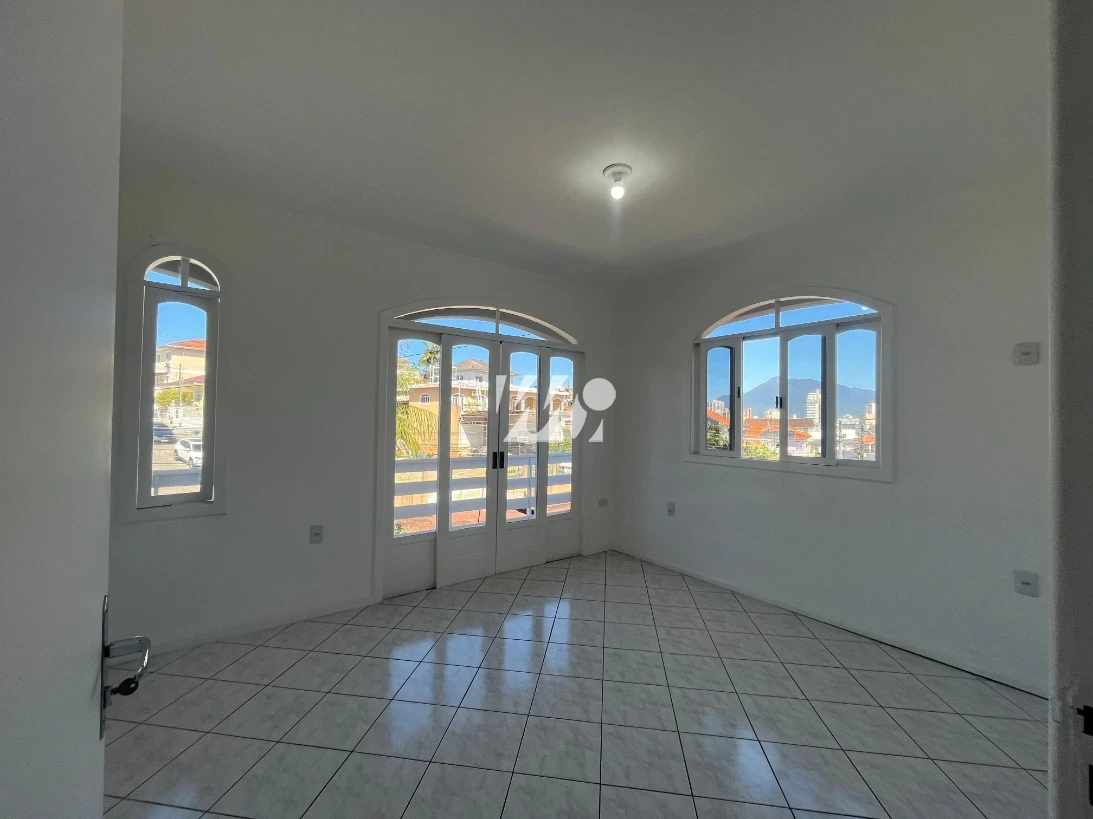 Casa em Passa Vinte, Palhoça. 3 quartos, 250m². Imagem 4 de 13