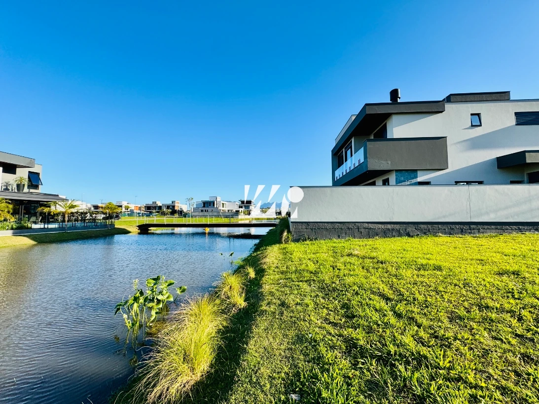 Terreno em Pedra Branca, Palhoça. 0 quartos, 0m². Imagem 1 de 14