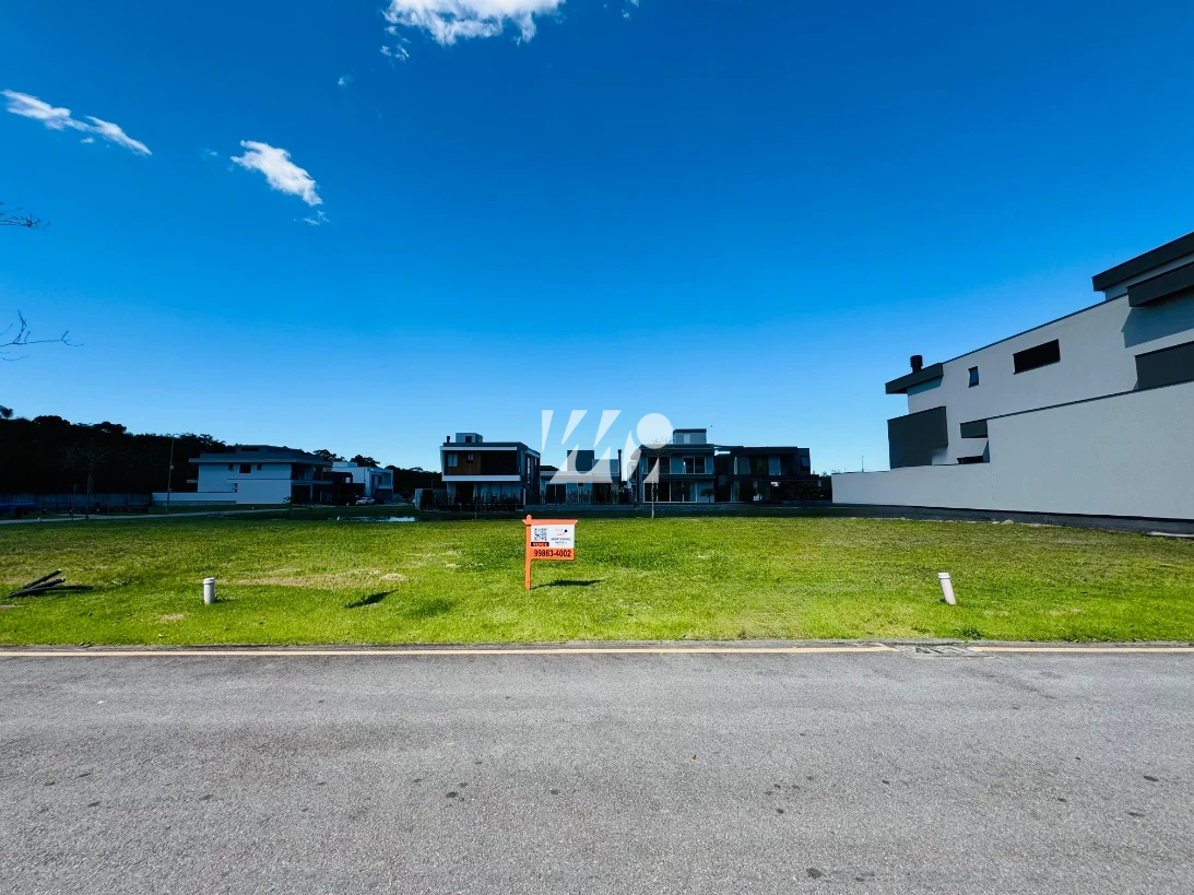 Terreno em Pedra Branca, Palhoça. 0 quartos, 0m². Imagem 1 de 6