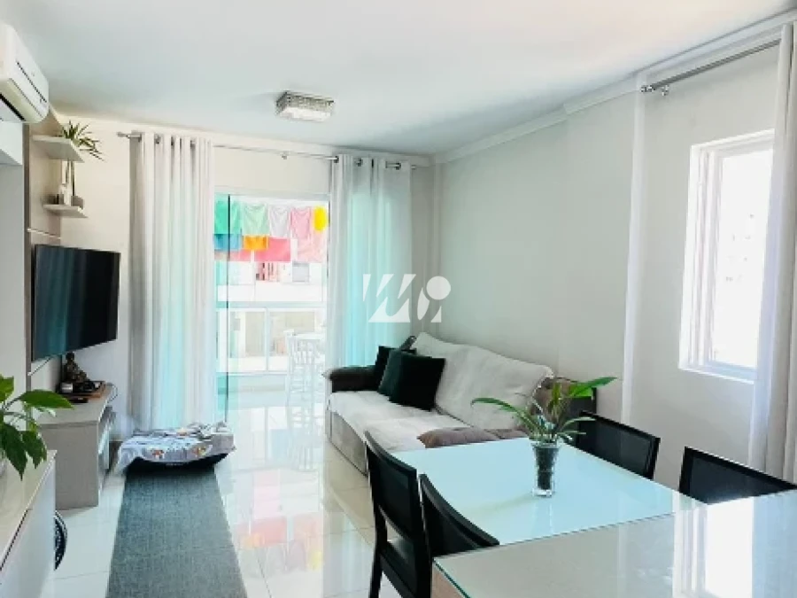 Apartamento em Meia Praia , Itapema. 2 quartos, 69m². Imagem 2 de 16