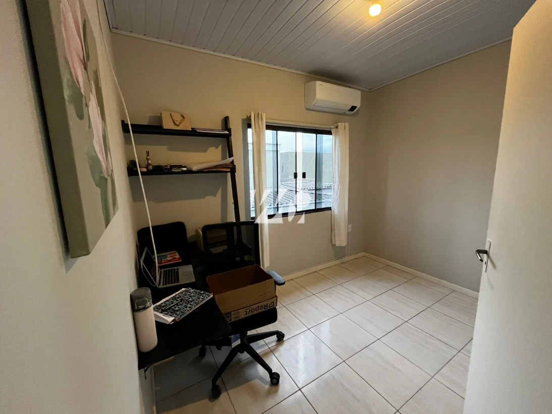 Casa em Ponte do Imaruim, Palhoça. 4 quartos, 240m². Imagem 11 de 32