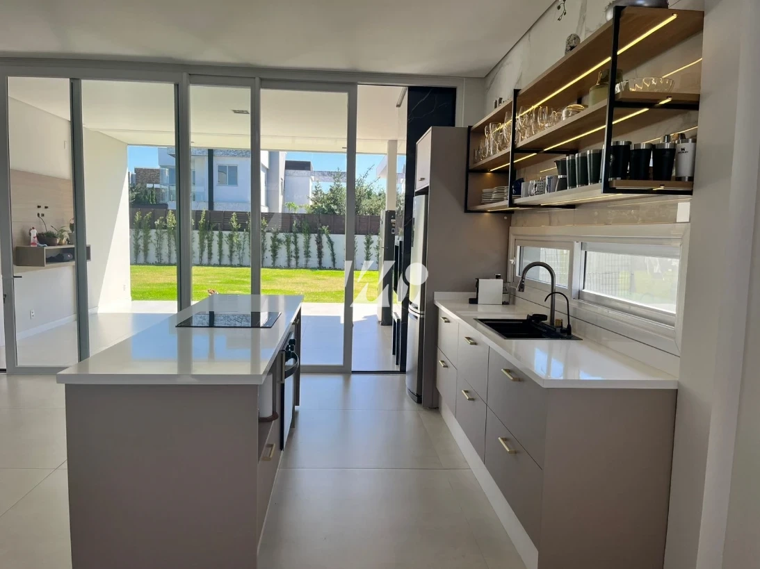 Casa em Campeche, Florianópolis. 4 quartos, 360m². Imagem 5 de 18