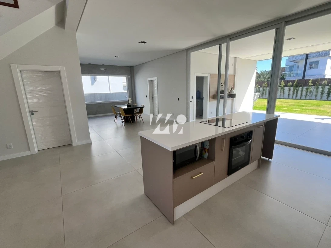 Casa em Campeche, Florianópolis. 4 quartos, 360m². Imagem 4 de 18