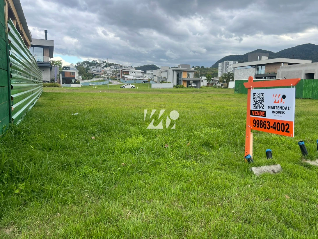 Terreno em Pedra Branca, Palhoça. 0 quartos, 0m². Imagem 1 de 3