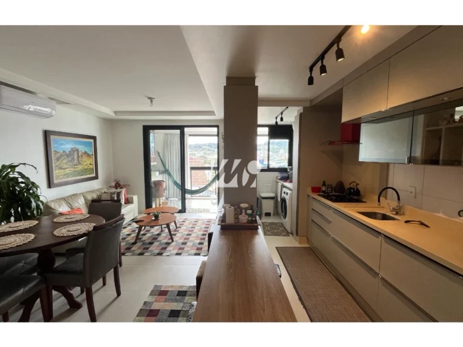 Apartamento em Centro, São José. 3 quartos, 126m². Imagem 2 de 8