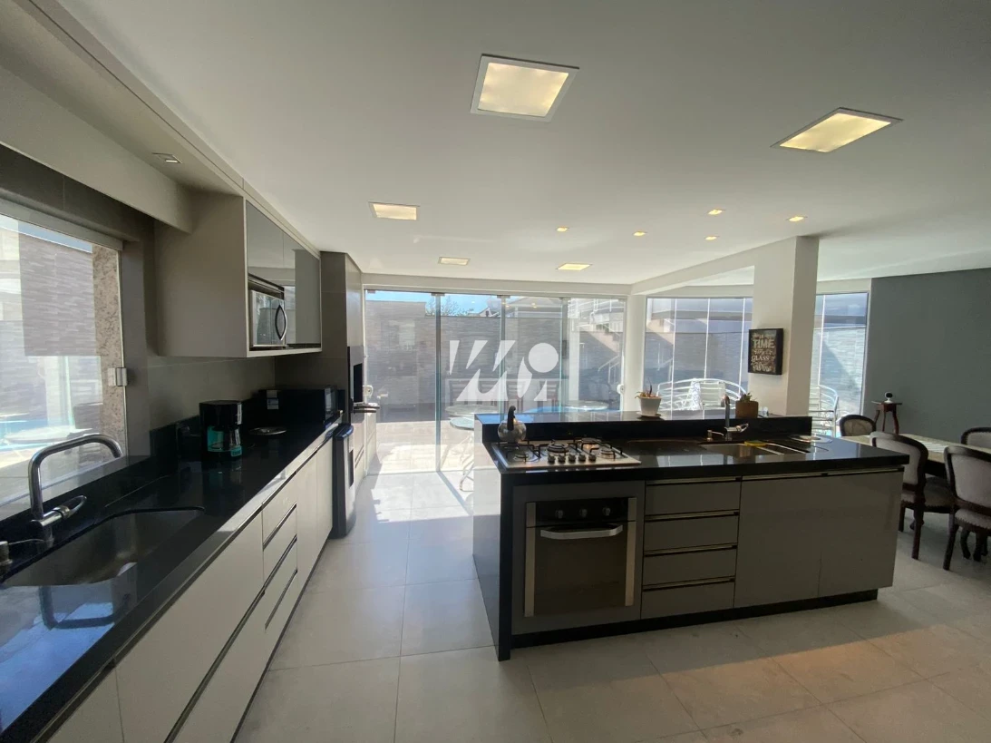 Casa em Pedra Branca, Palhoça. 3 quartos, 292m². Imagem 4 de 21