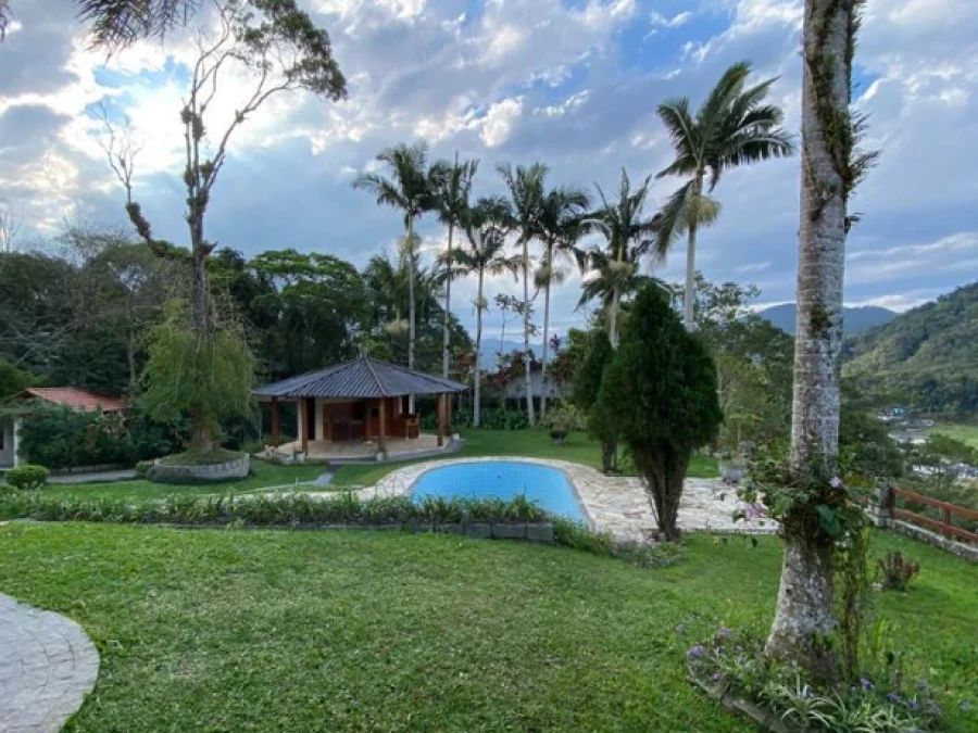 Chácara em , Santo Amaro da Imperatriz. 3 quartos, 204m². Imagem 2 de 21