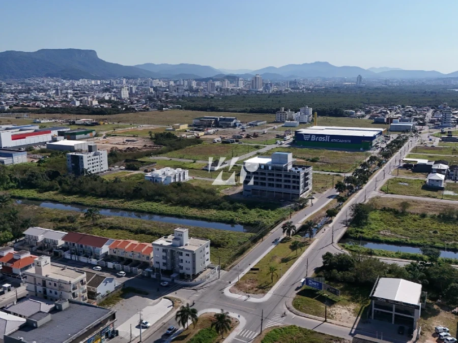 Terreno em Nova Palhoça, Palhoça. 0 quartos, 0m². Imagem 1 de 20