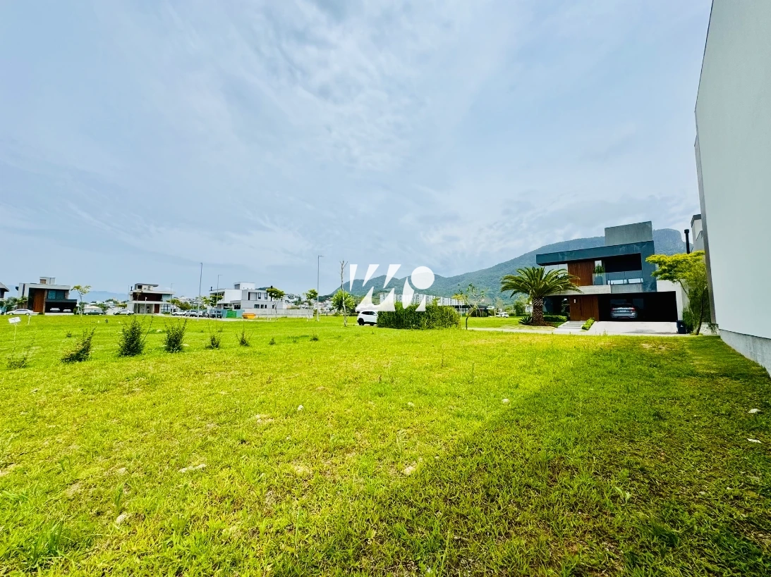 Terreno em Pedra Branca, Palhoça. 0 quartos, 300m². Imagem 9 de 17