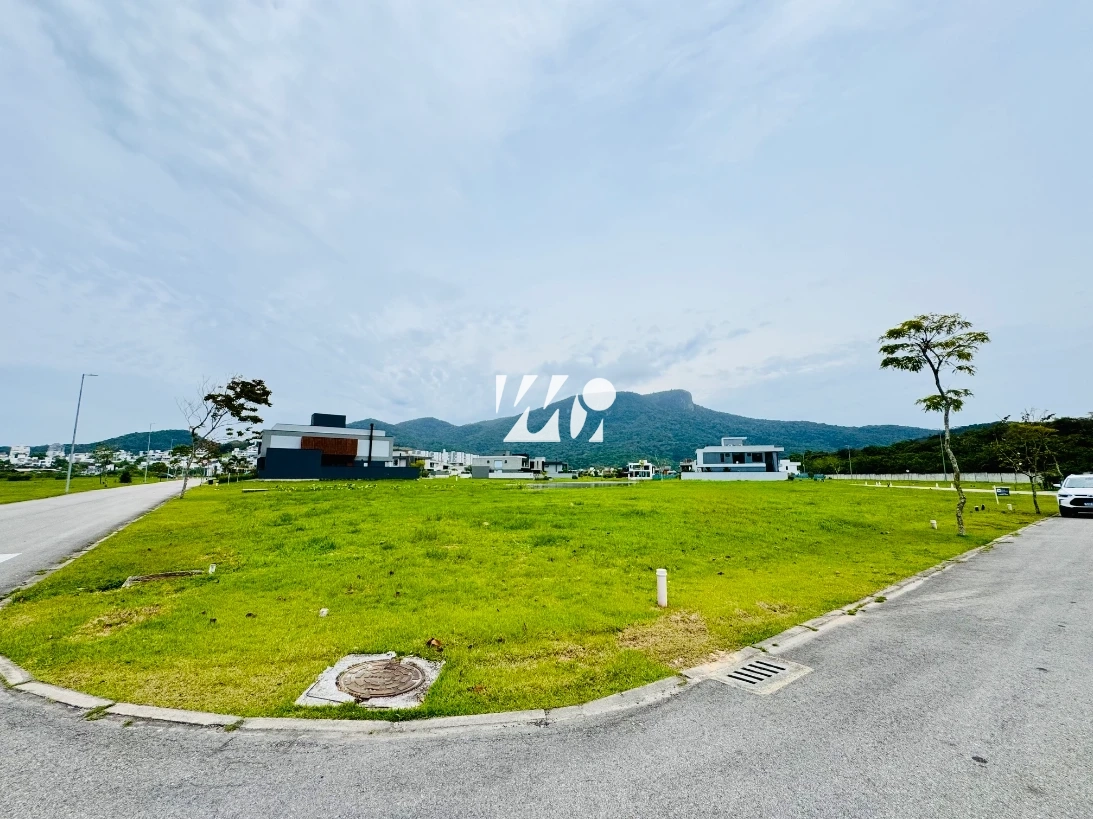 Terreno em Pedra Branca, Palhoça. 0 quartos, 300m². Imagem 4 de 16