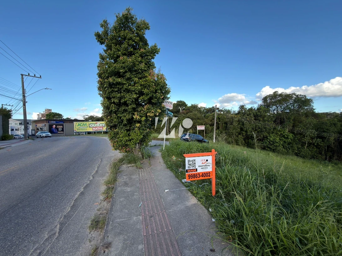 Terreno em Pedra Branca, Palhoça. 0 quartos, 0m². Imagem 3 de 7
