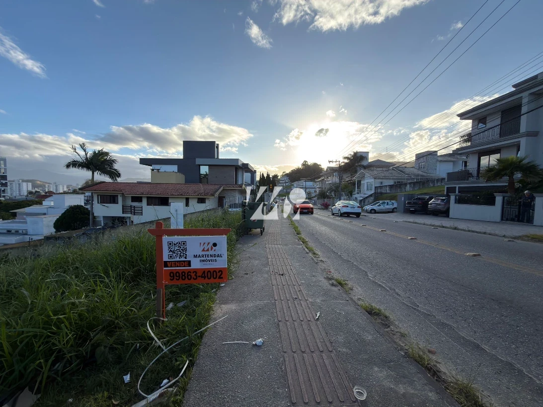 Terreno em Pedra Branca, Palhoça. 0 quartos, 0m². Imagem 1 de 7