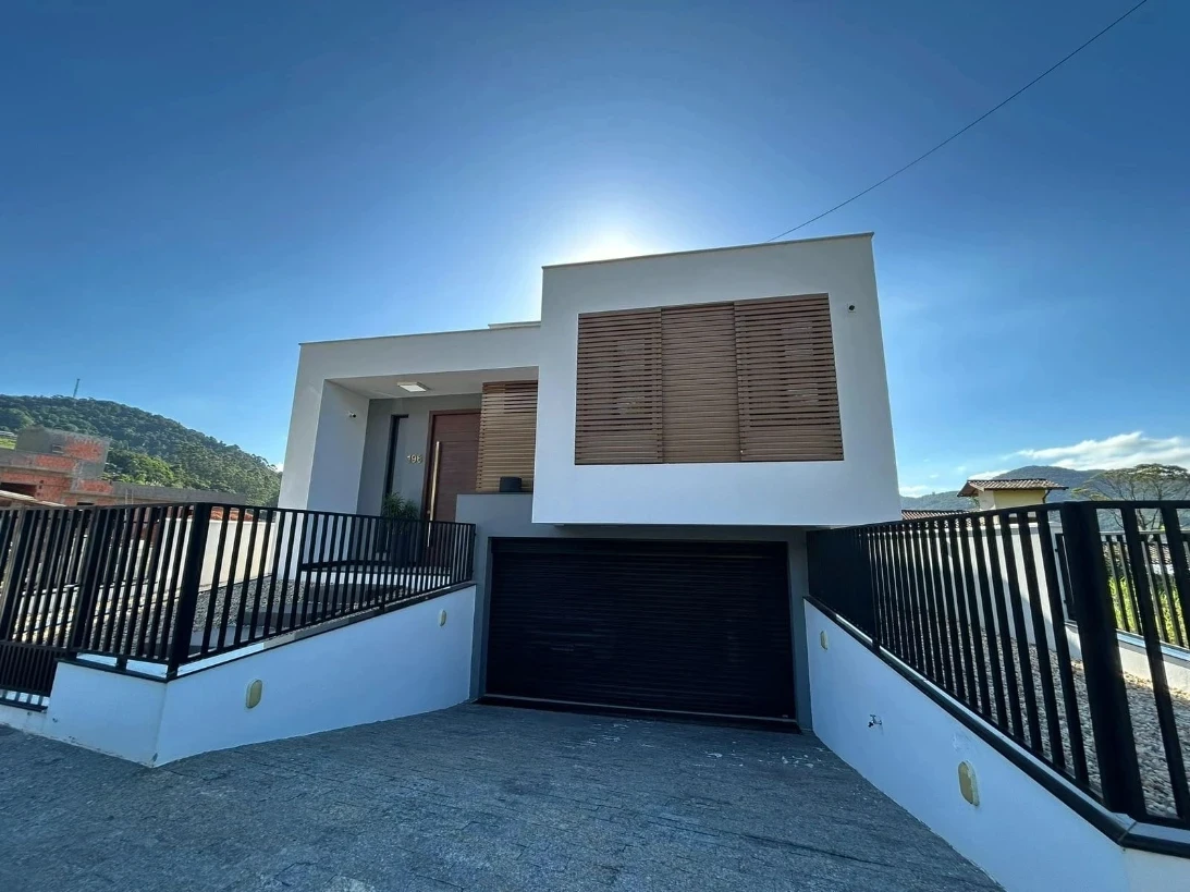 Casa em Centro, Águas Mornas. 3 quartos, 220m². Imagem 1 de 20