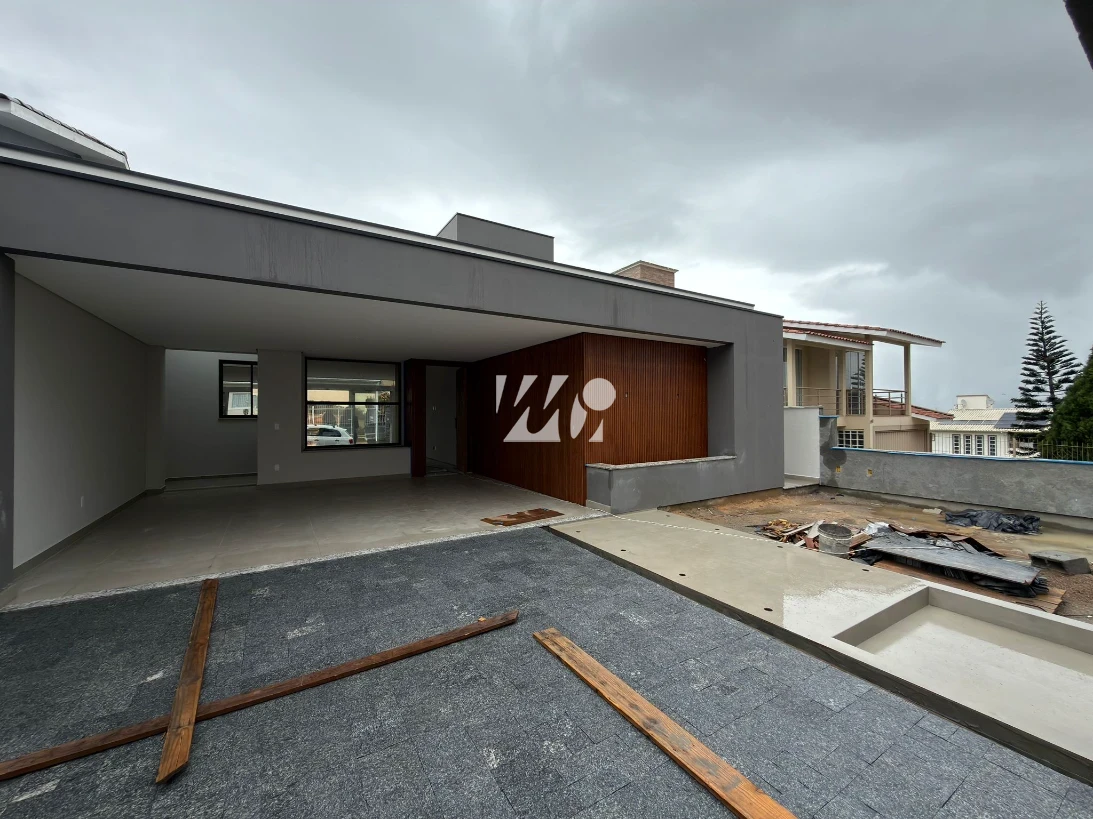 Casa em Pedra Branca, Palhoça. 3 quartos, 185m². Imagem 1 de 17