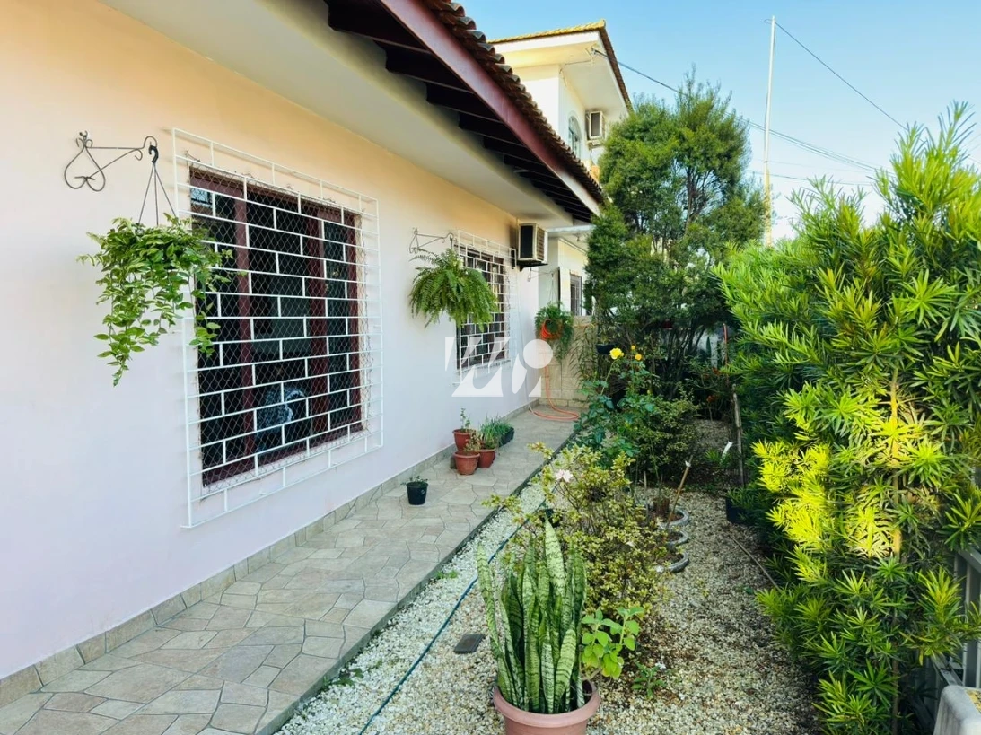 Casa em Jardim Eldorado, Palhoça. 4 quartos, 188m². Imagem 2 de 17