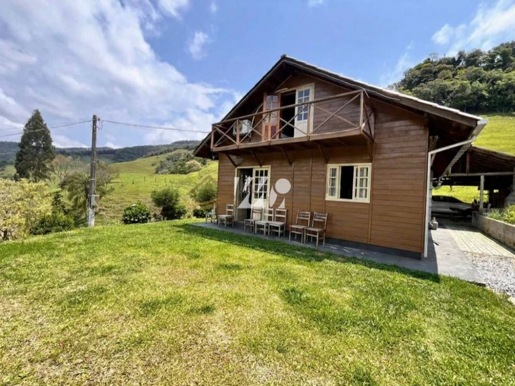 Sítio em Mato francês , Rancho Queimado . 3 quartos, 160m². Imagem 1 de 18