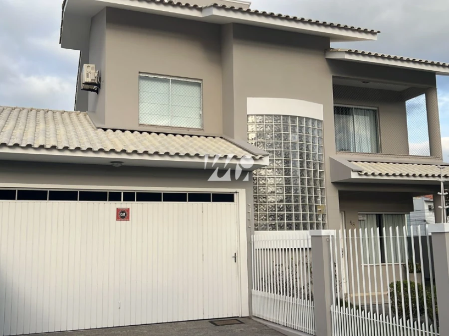 Casa em Centro, Palhoça. 3 quartos, 189m². Imagem 1 de 8