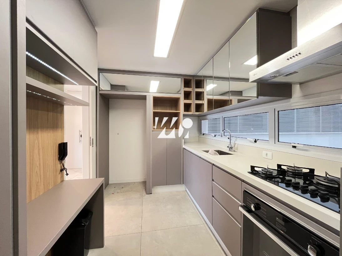 Apartamento em Pagani, Palhoça. 4 quartos, 143m². Imagem 3 de 16