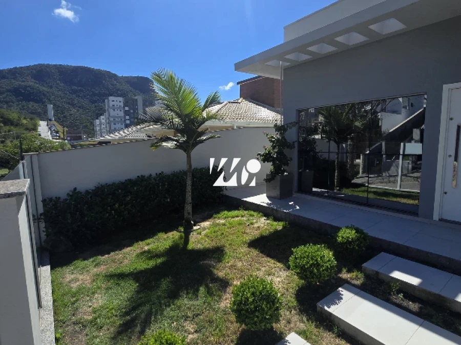 Casa em Pedra Branca, Palhoça. 3 quartos, 175m². Imagem 3 de 19