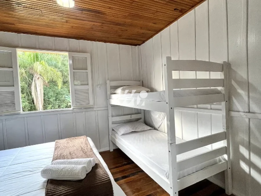 Sítio em Fazenda Sacramento, Águas Mornas. 5 quartos, 500m². Imagem 14 de 50