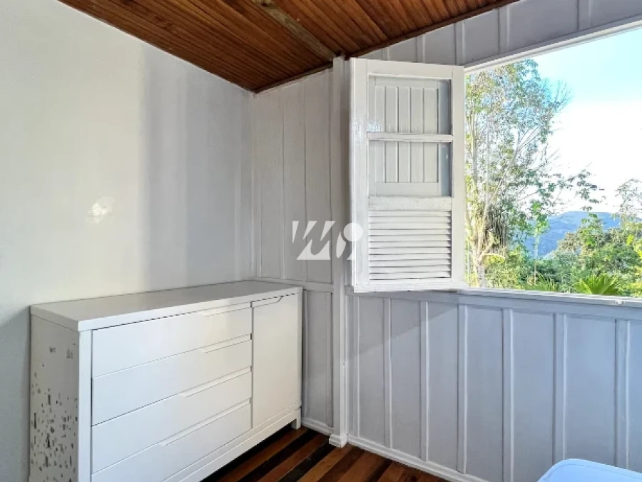 Sítio em Fazenda Sacramento, Águas Mornas. 5 quartos, 500m². Imagem 17 de 50