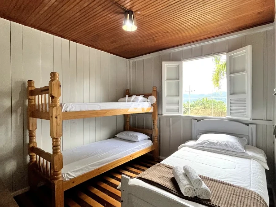 Sítio em Fazenda Sacramento, Águas Mornas. 5 quartos, 500m². Imagem 28 de 50