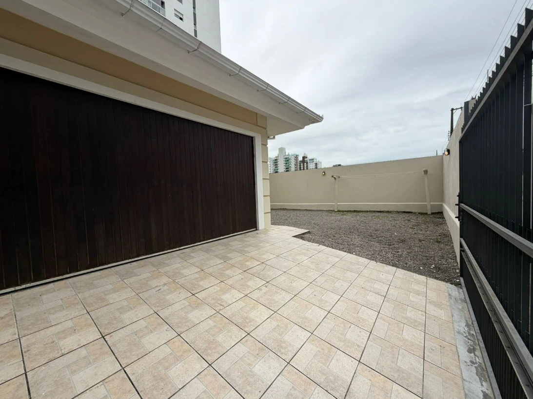 Casa em Pagani, Palhoça. 4 quartos, 259m². Imagem 34 de 35