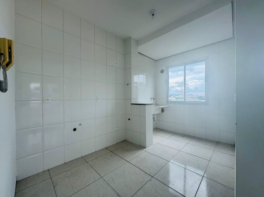 Apartamento em Sertão do Maruim, São José. 2 quartos, 96m². Imagem 4 de 9