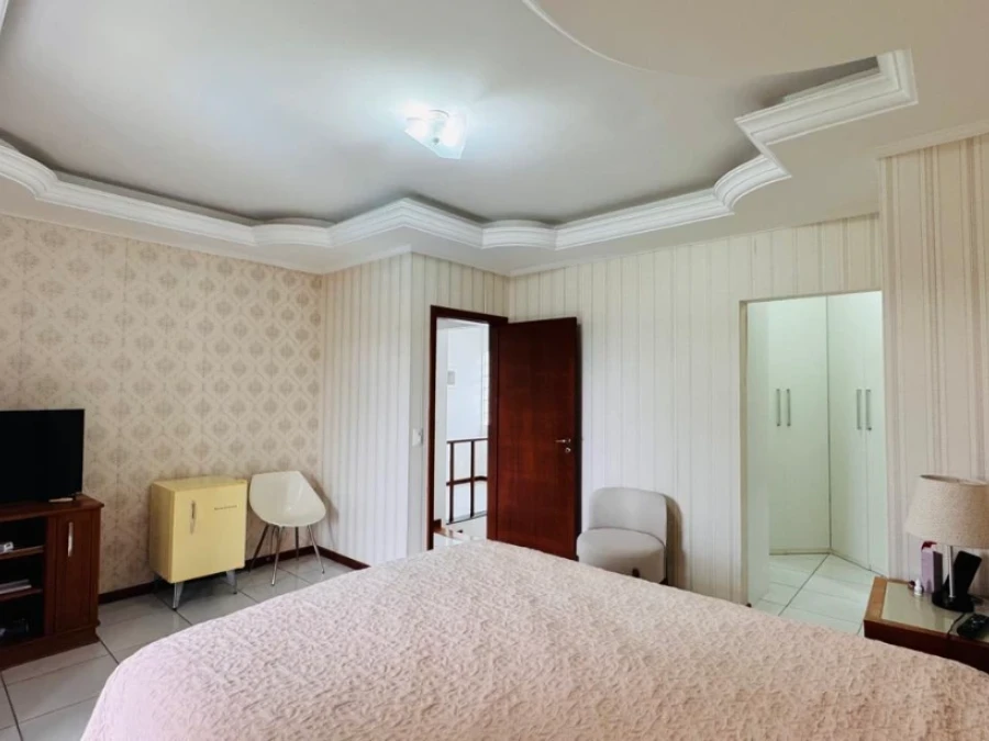 Casa em Pedra Branca, Palhoça. 3 quartos, 270m². Imagem 9 de 12