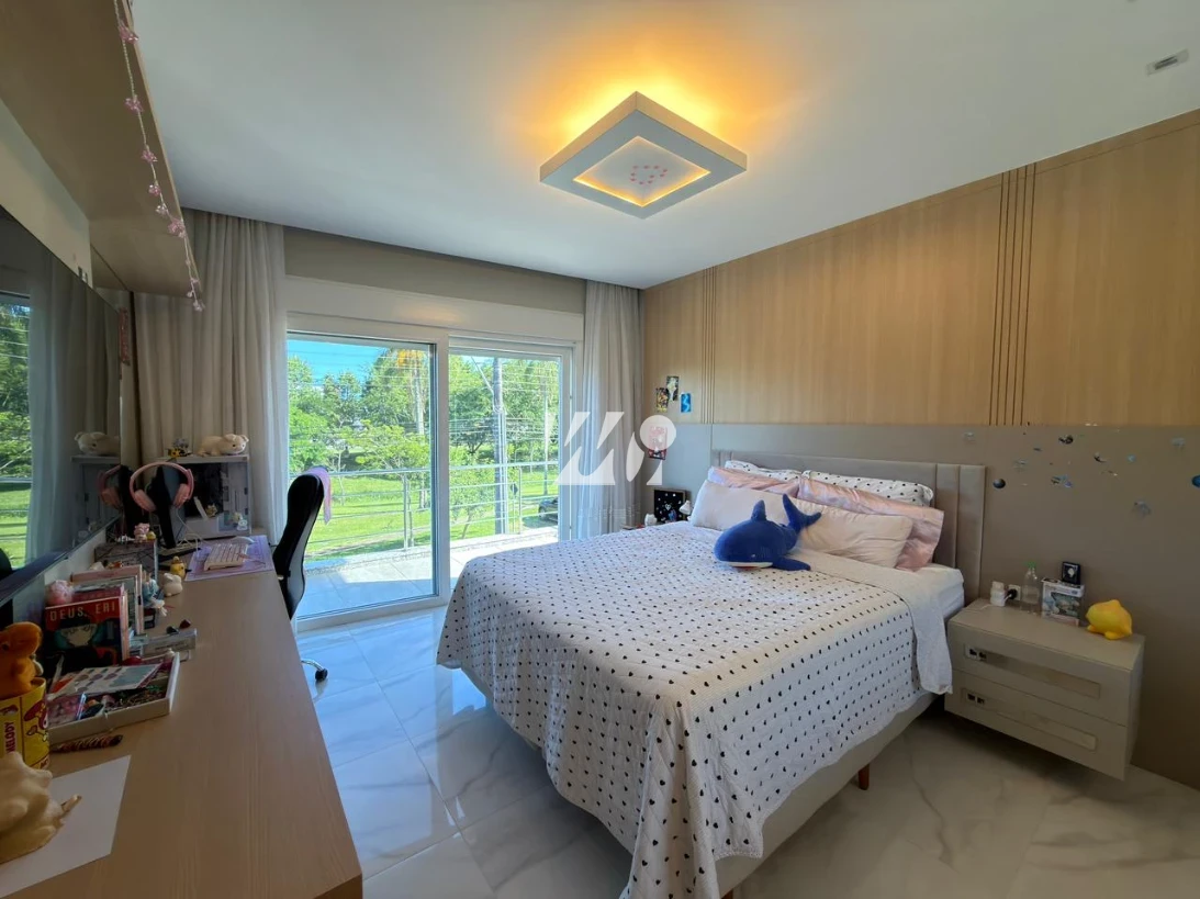 Casa em Pedra Branca, Palhoça. 4 quartos, 442m². Imagem 3 de 18