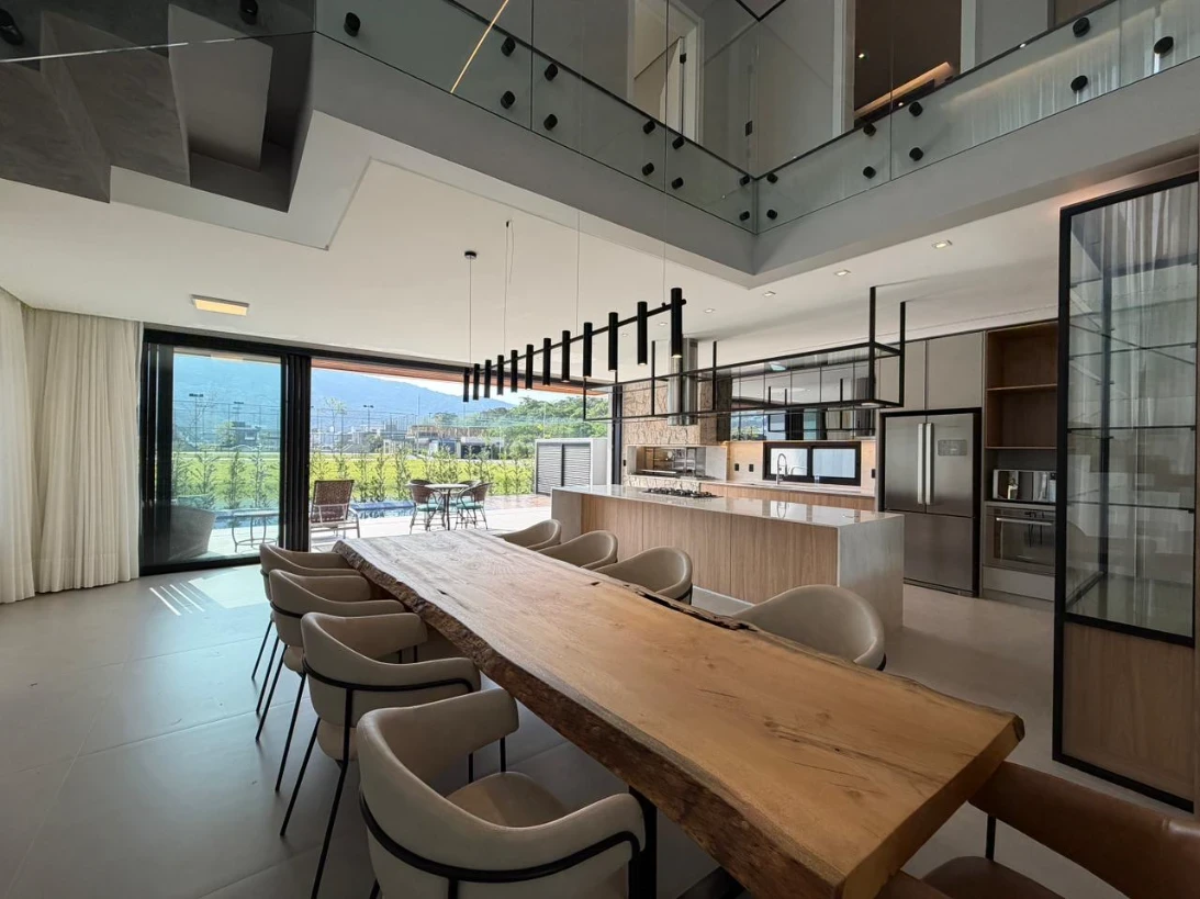 Casa em Pedra Branca, Palhoça. 3 quartos, 270m². Imagem 4 de 15