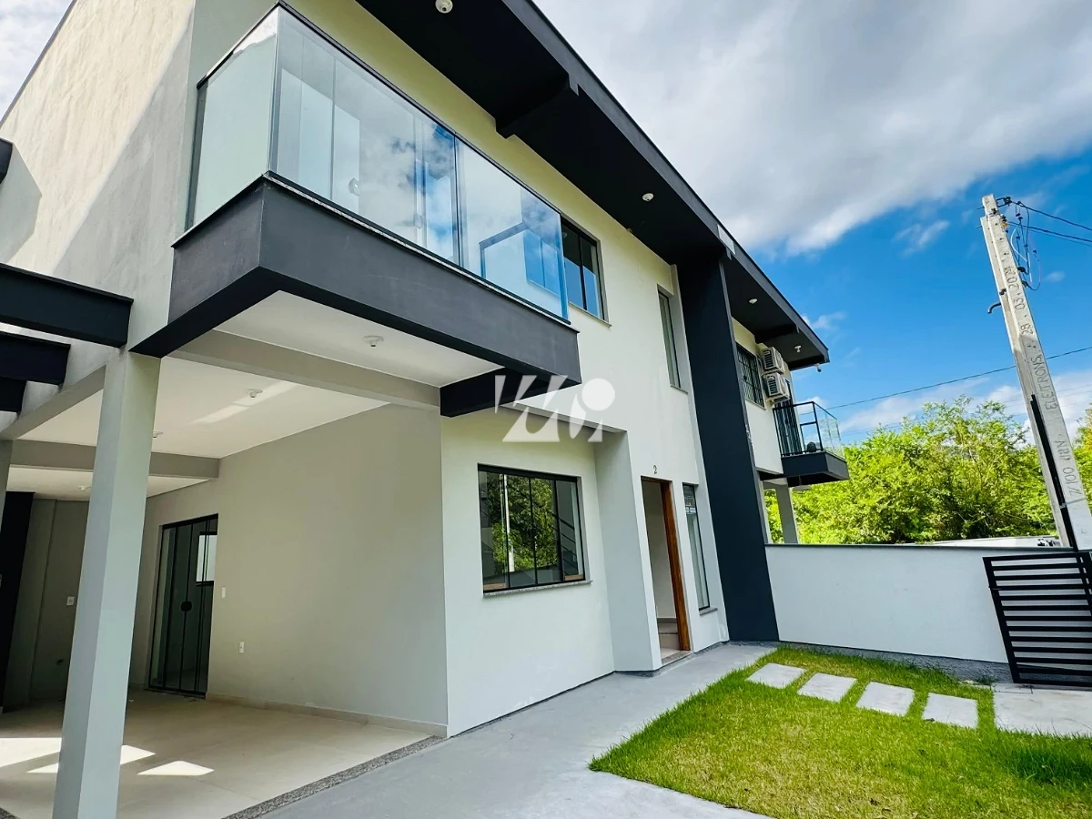 Sobrado Geminado em Forquilhas, São José. 3 quartos, 100m². Imagem 1 de 18