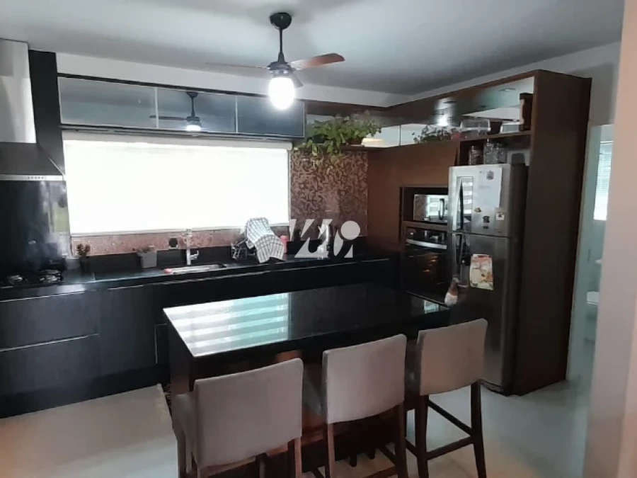 Casa em Pagani, Palhoça. 3 quartos, 186m². Imagem 4 de 27